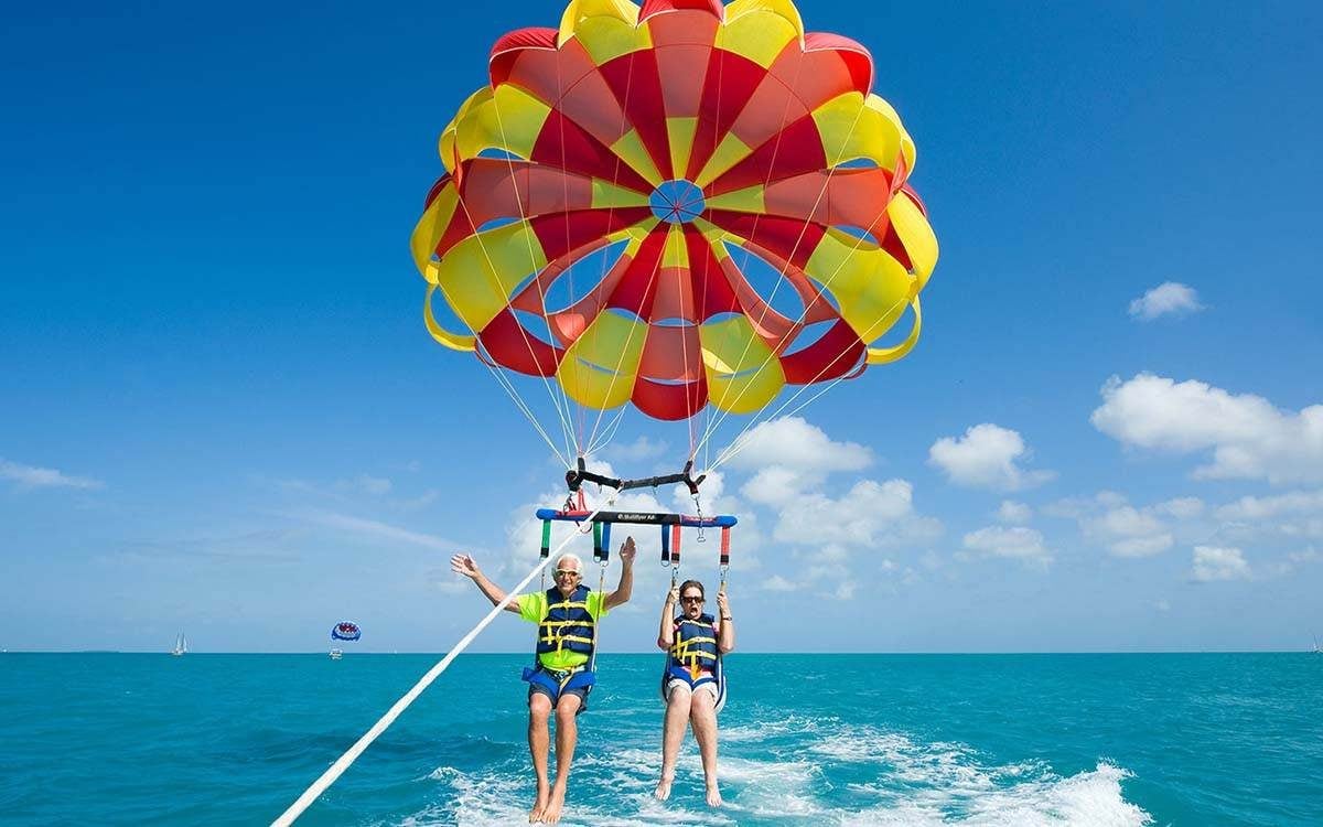 Parachute ascensionnel au-dessus de la mer Rouge — photo 3